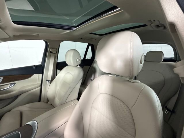 Used 2022 Mercedes-Benz GLC 300 4MATIC image 13