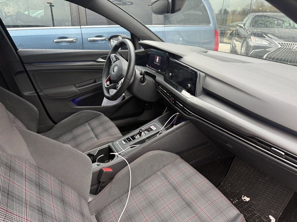 Used 2022 Volkswagen GTI S image 5