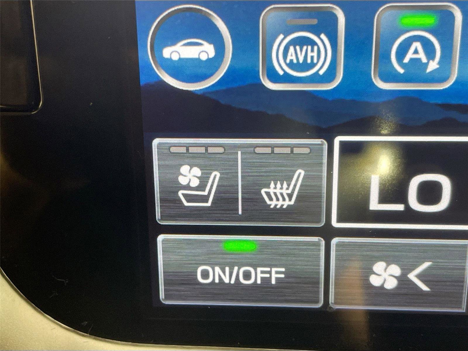 Used 2024 Subaru Outback Touring AWD/4WD image 16