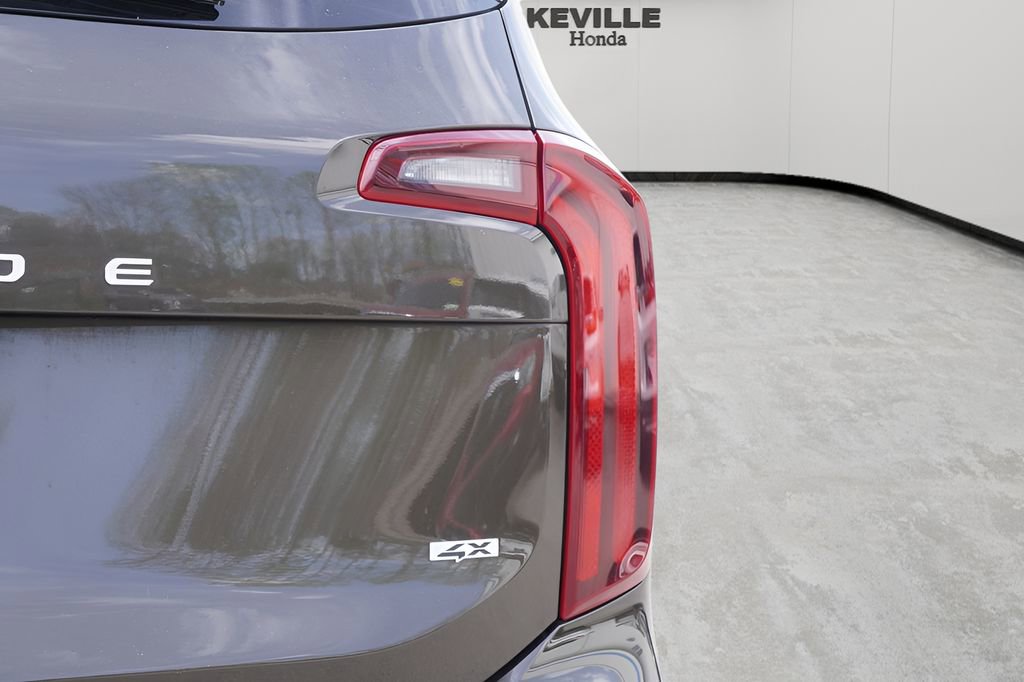 Used 2025 Kia Telluride S image 7