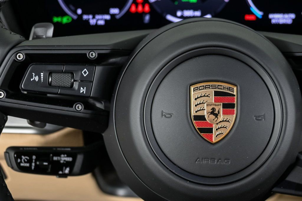 New 2025 Porsche Cayenne S image 10