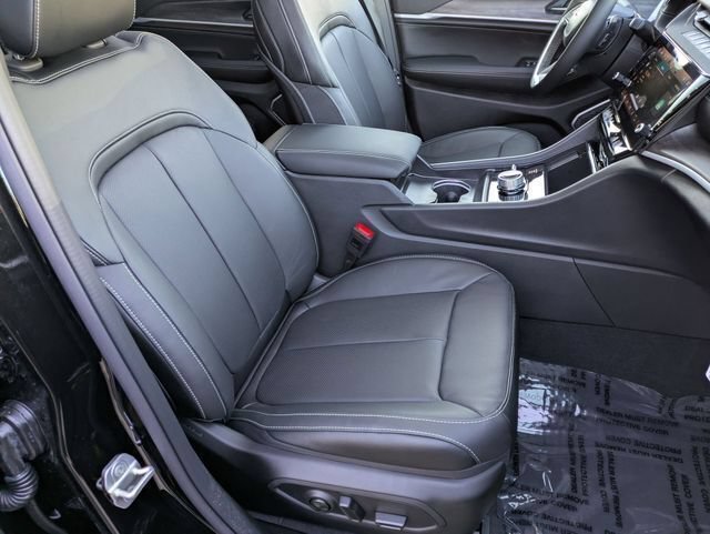 New 2026 Jeep Grand Cherokee L Limited AWD/4WD image 33