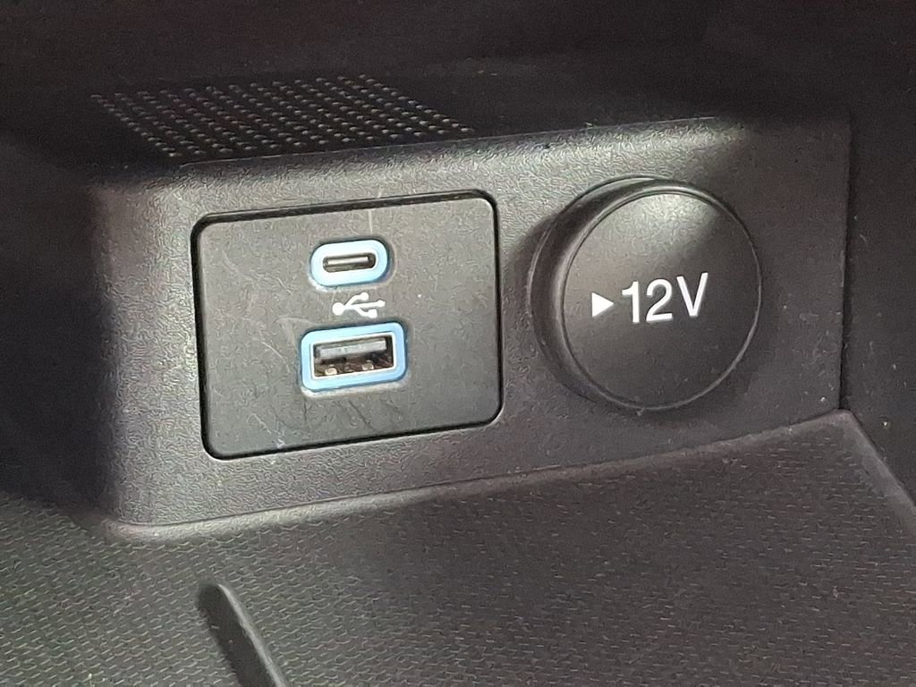 Certified 2022 Ford Escape SE w/ Cold Weather Package image 26