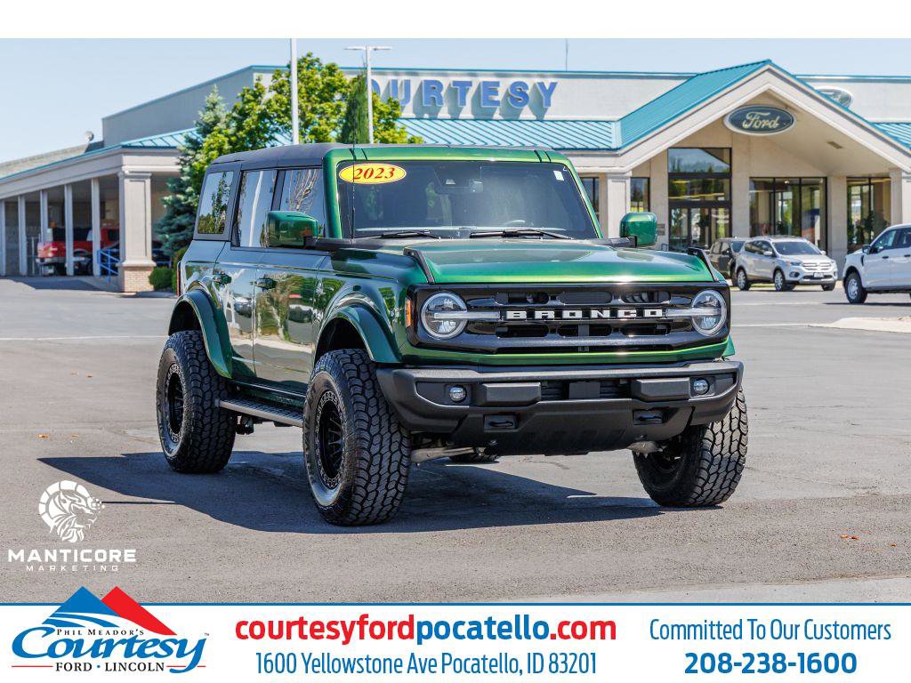 Used 2023 Ford Bronco Outer Banks AWD/4WD video 1