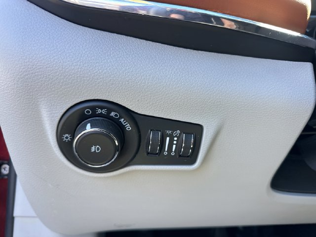 Used 2022 Jeep Compass Limited w/ Sun and Sound Group AWD/4WD image 19