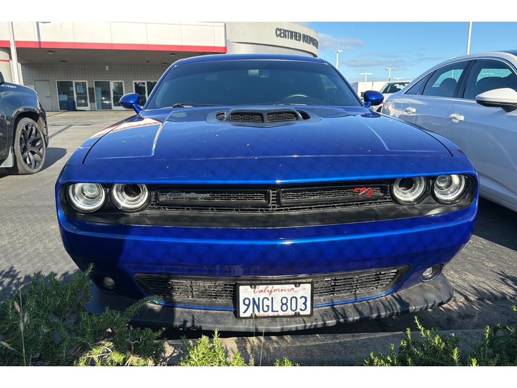 Used 2019 Dodge Challenger R/T Scat Pack w/ Shaker Package RWD image 3