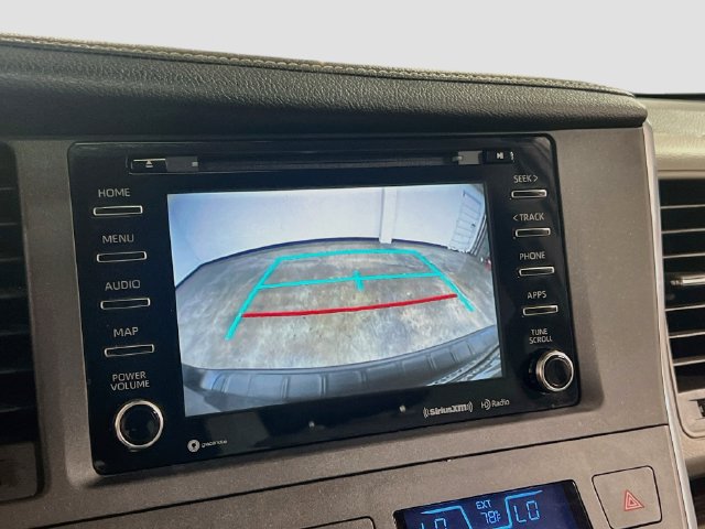 Used 2018 Toyota Sienna XLE w/ XLE Navigation Package FWD image 14