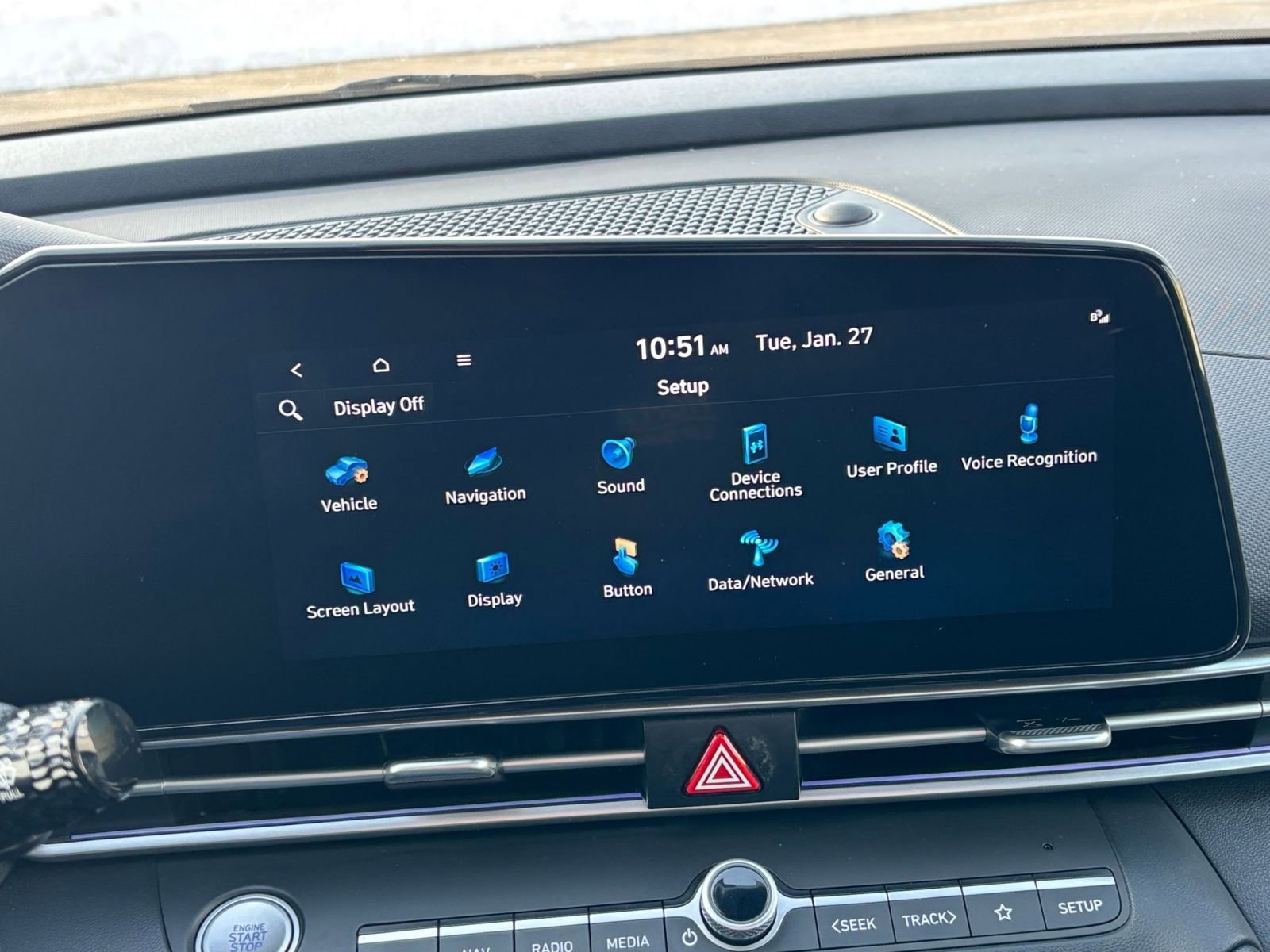 Used 2025 Hyundai Elantra Limited image 21