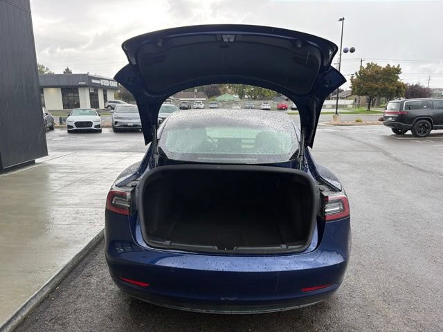 Used 2018 Tesla Model 3 Long Range RWD image 8