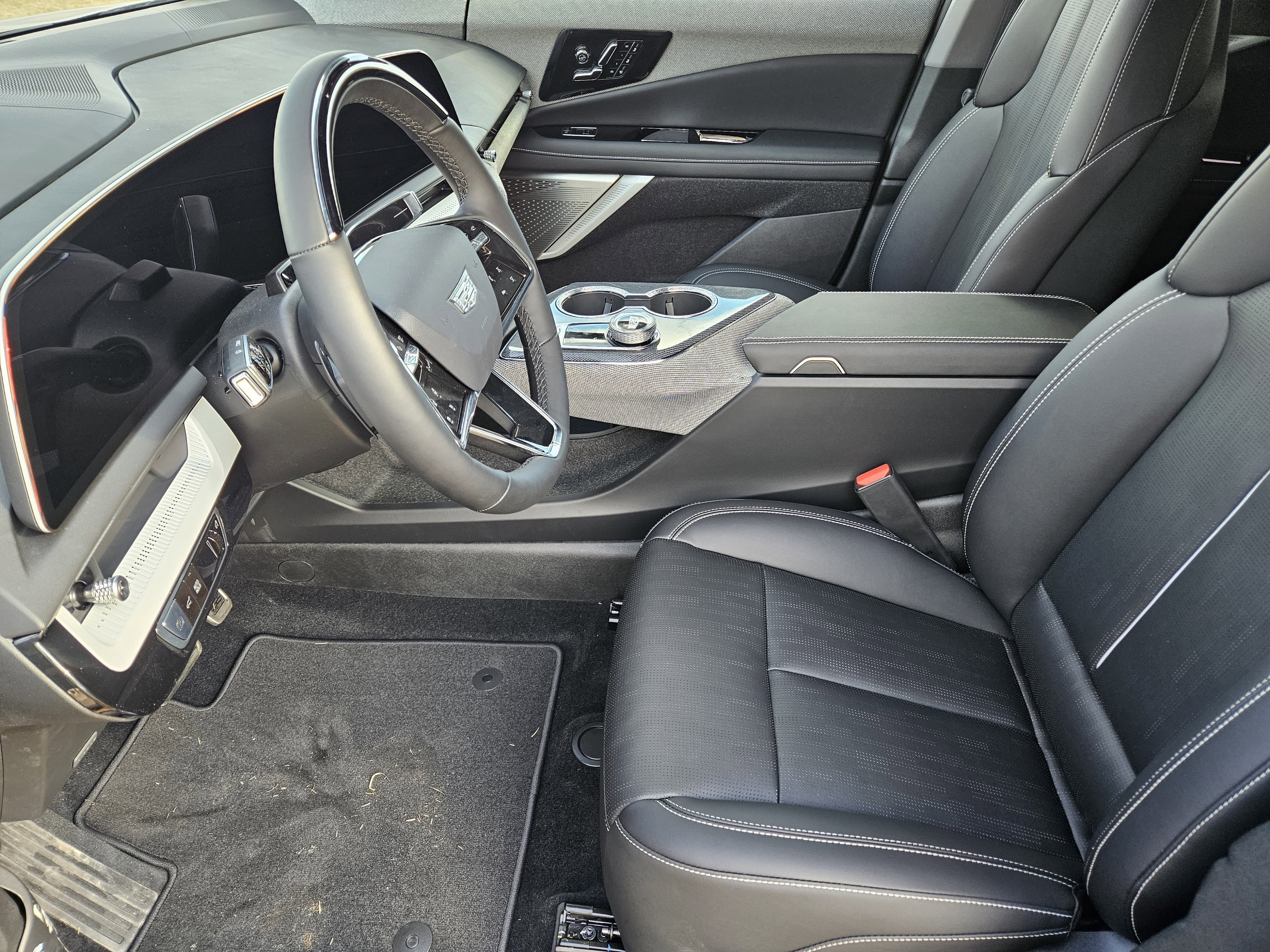 New 2026 Cadillac Optiq Sport 2 image 9