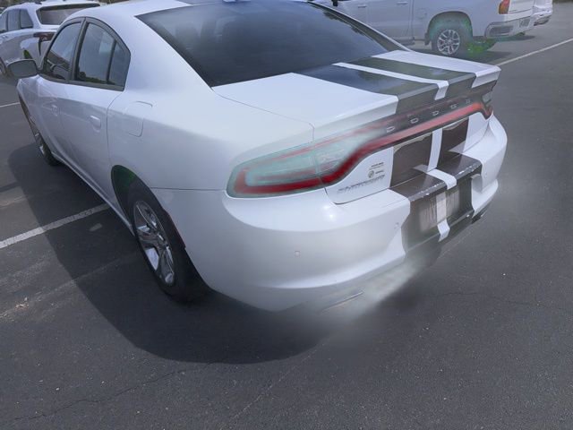 Used 2015 Dodge Charger SE image 2
