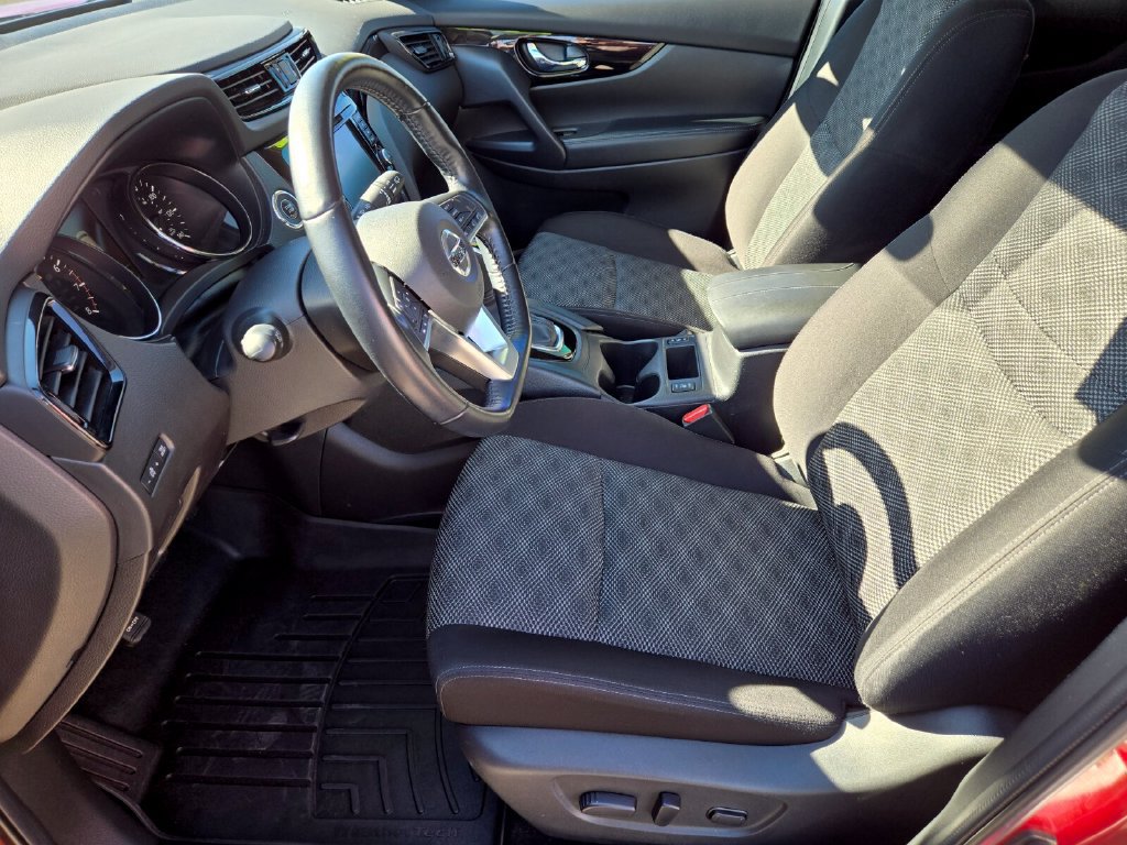Certified 2022 Nissan Rogue Sport SV AWD/4WD image 10