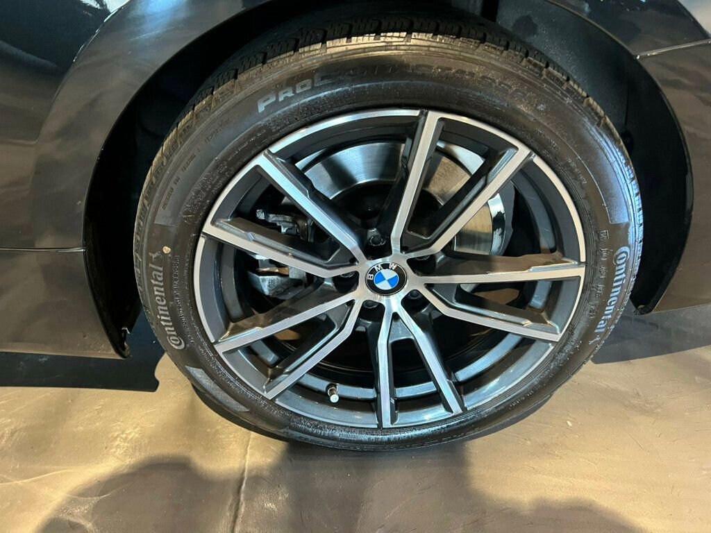 Used 2021 BMW 430i Coupe w/ Convenience Package image 11