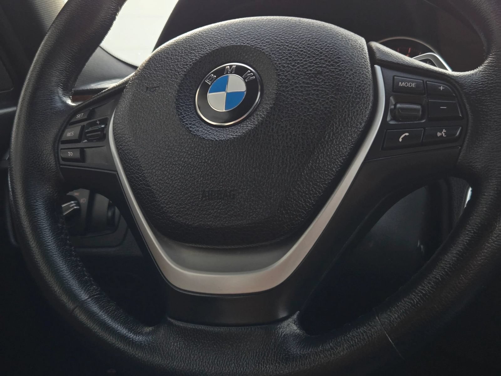 Used 2018 BMW 330i xDrive Sedan w/ Premium Package AWD/4WD image 31