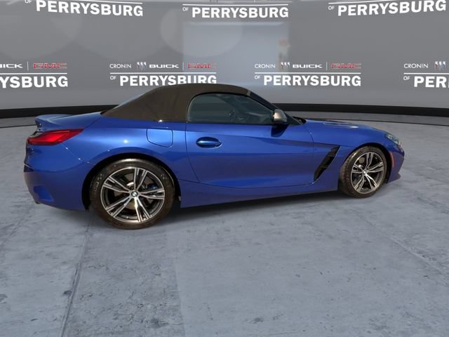 Used 2024 BMW Z4 M40i w/ Premium Package RWD image 8
