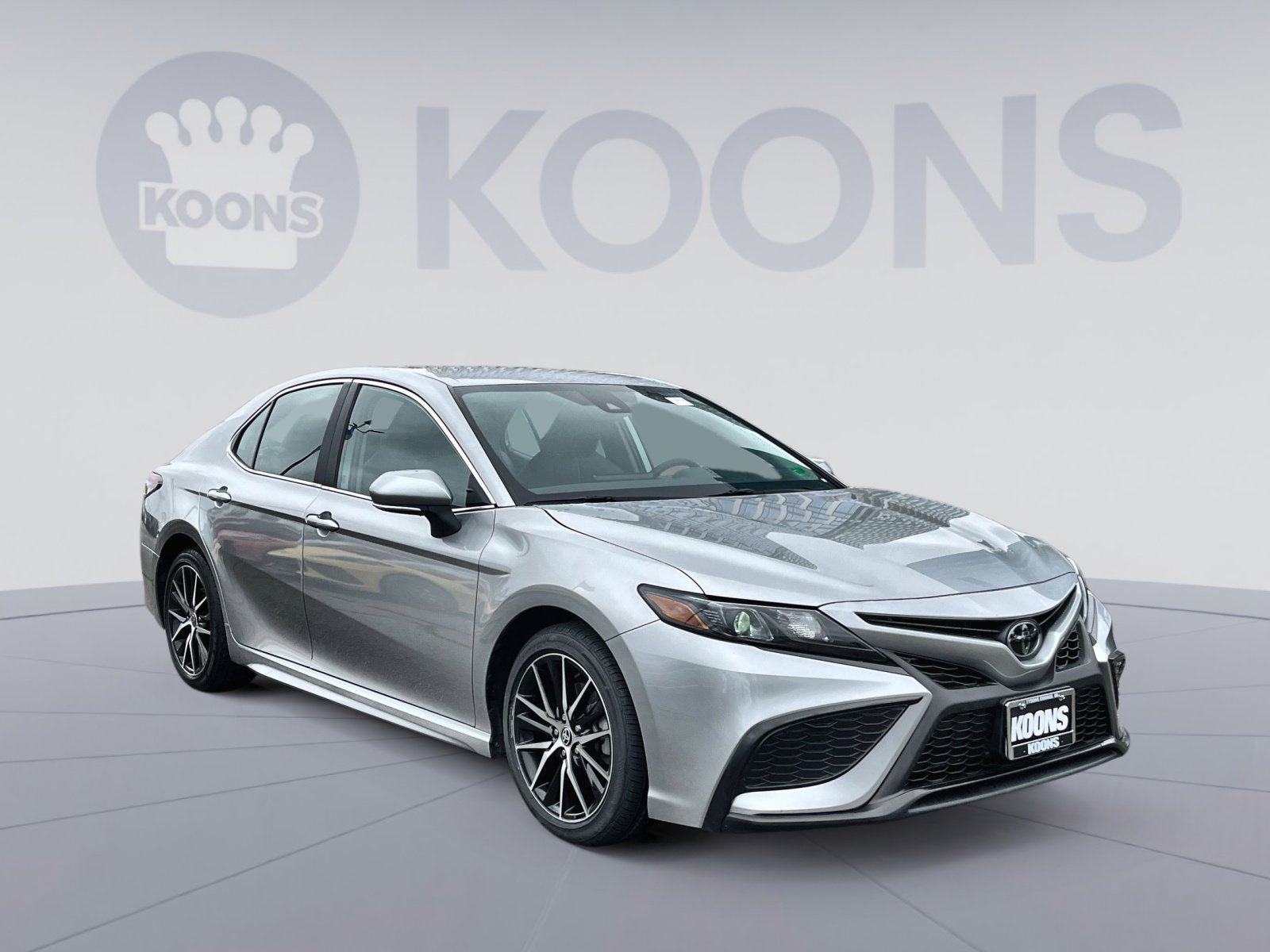Used 2023 Toyota Camry SE image 10