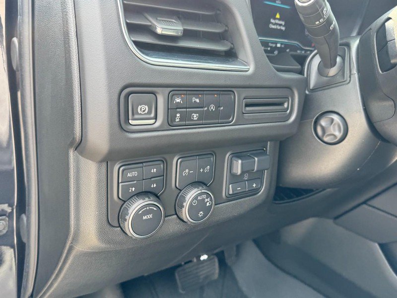 Used 2024 Chevrolet Tahoe LT w/ LT Signature Package AWD/4WD image 14