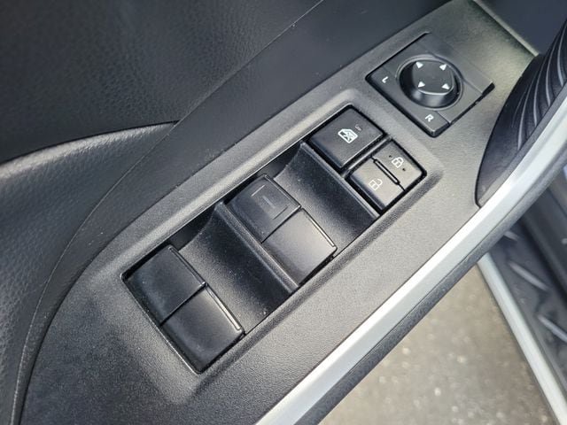 Used 2023 Toyota RAV4 LE FWD image 14