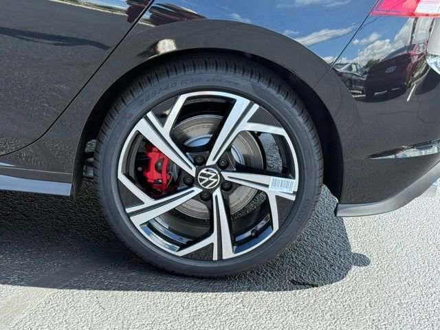 New 2025 Volkswagen GTI SE FWD image 5