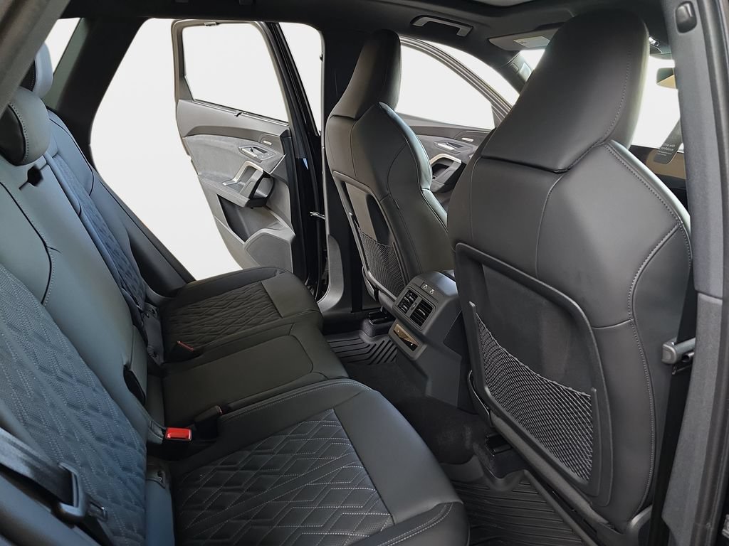 New 2026 Audi SQ5 Prestige AWD/4WD image 11