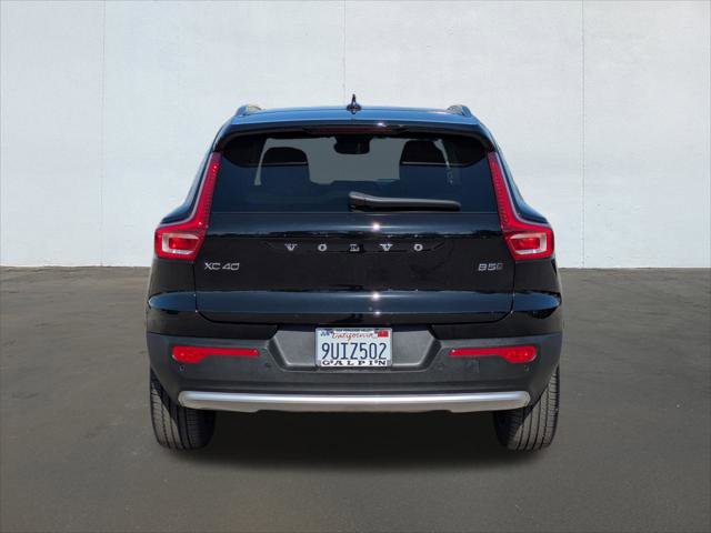 Used 2025 Volvo XC40 B5 Core w/ Protection Package Premier image 4