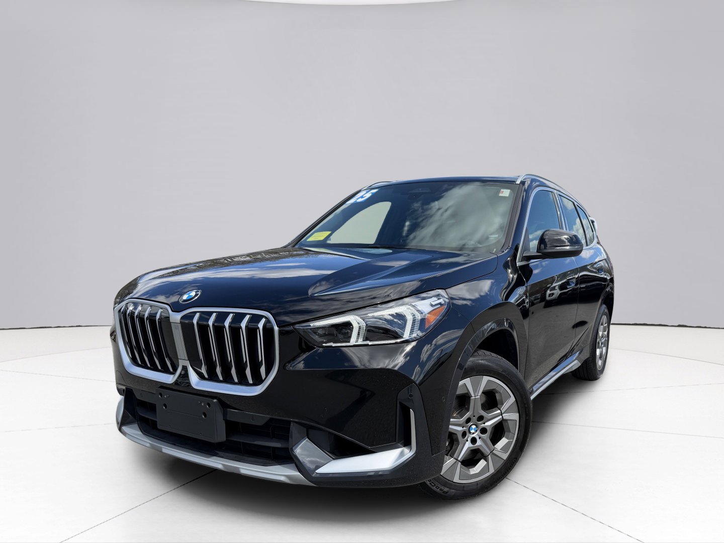 Used 2025 BMW X1 xDrive28i w/ Convenience Package AWD/4WD image 1