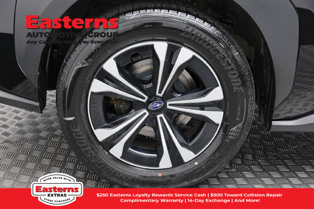 Used 2023 Subaru Solterra AWD image 27