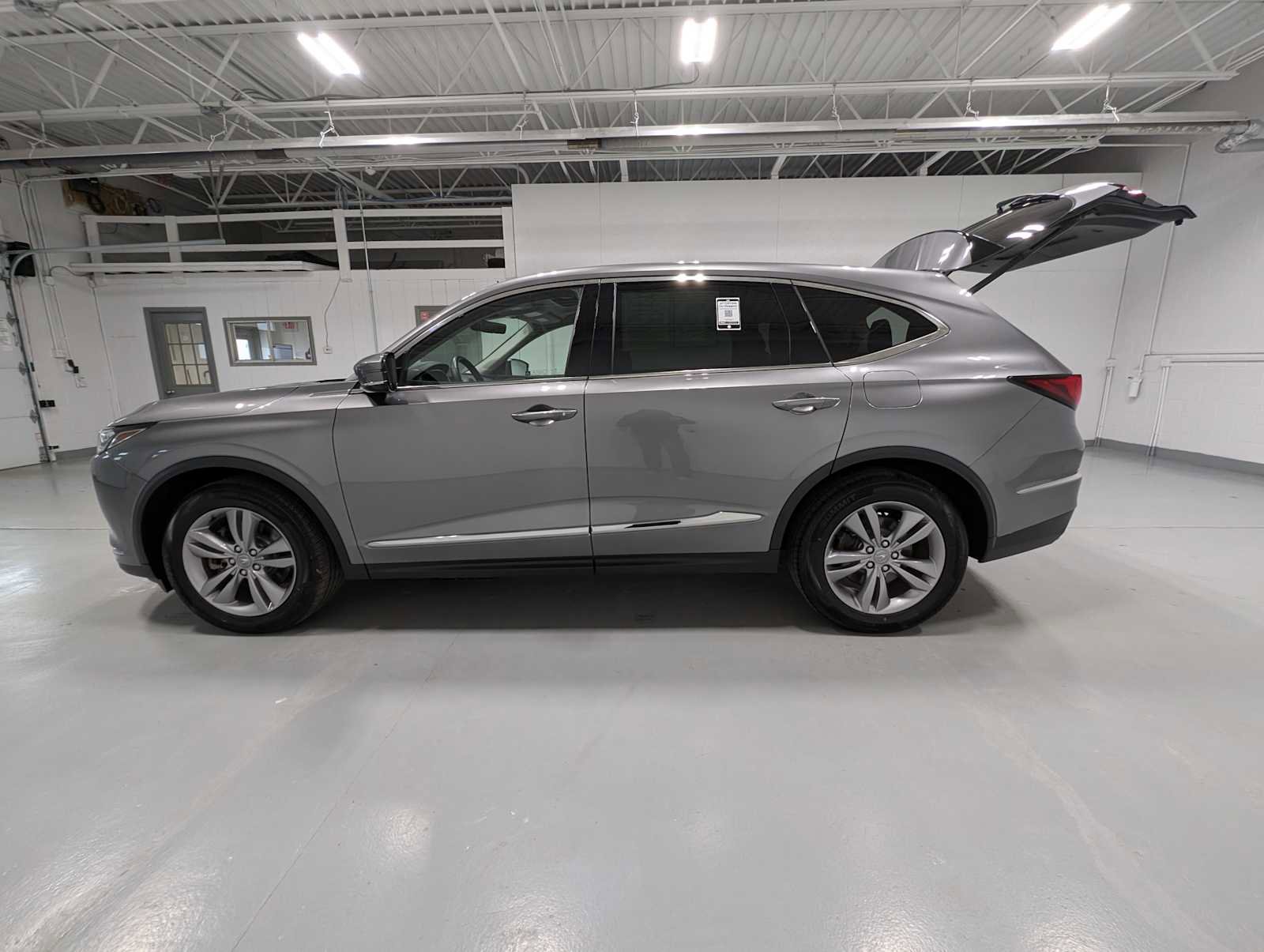 Certified 2023 Acura MDX SH-AWD image 12