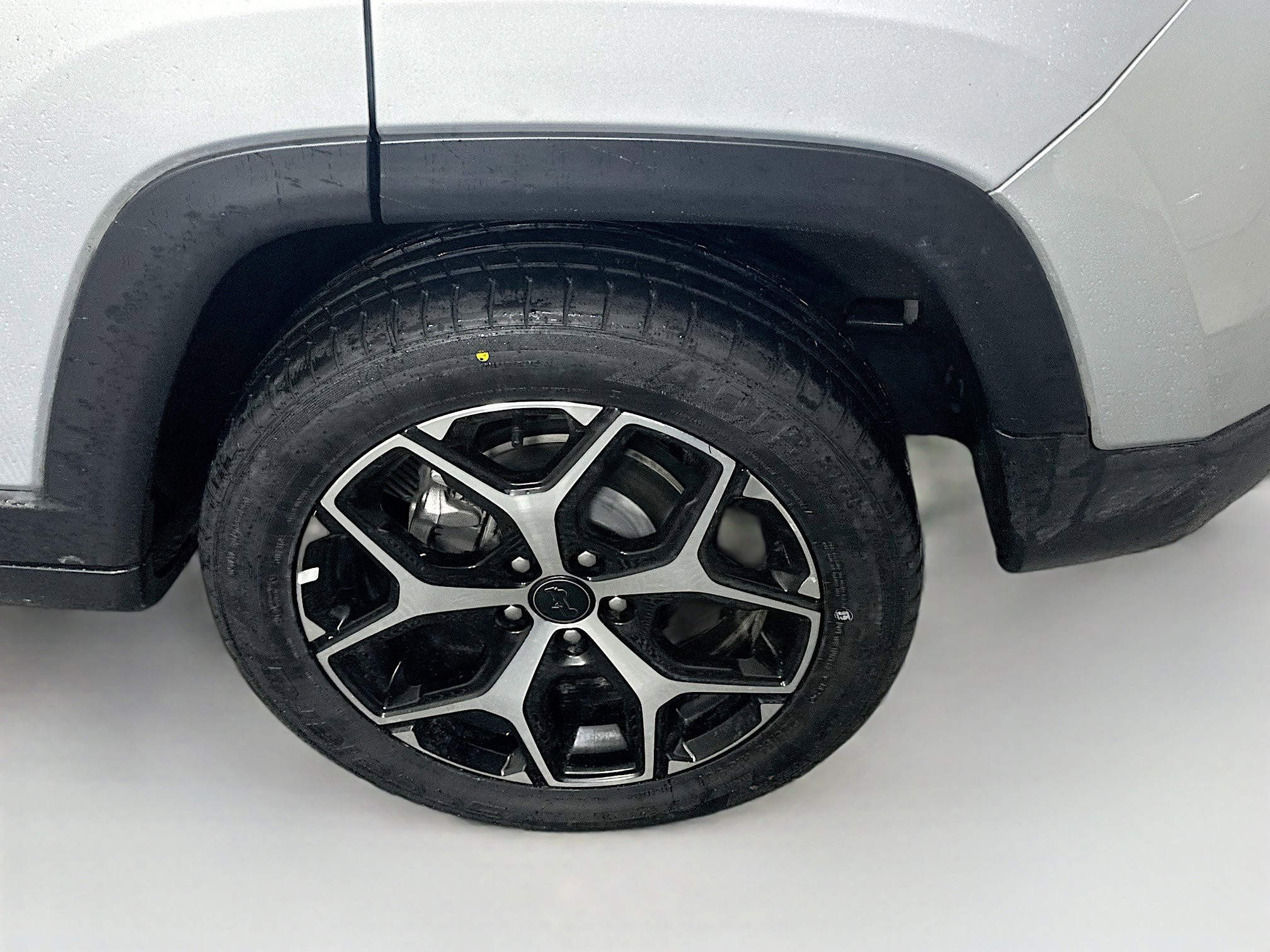 Used 2025 Jeep Compass Limited image 11