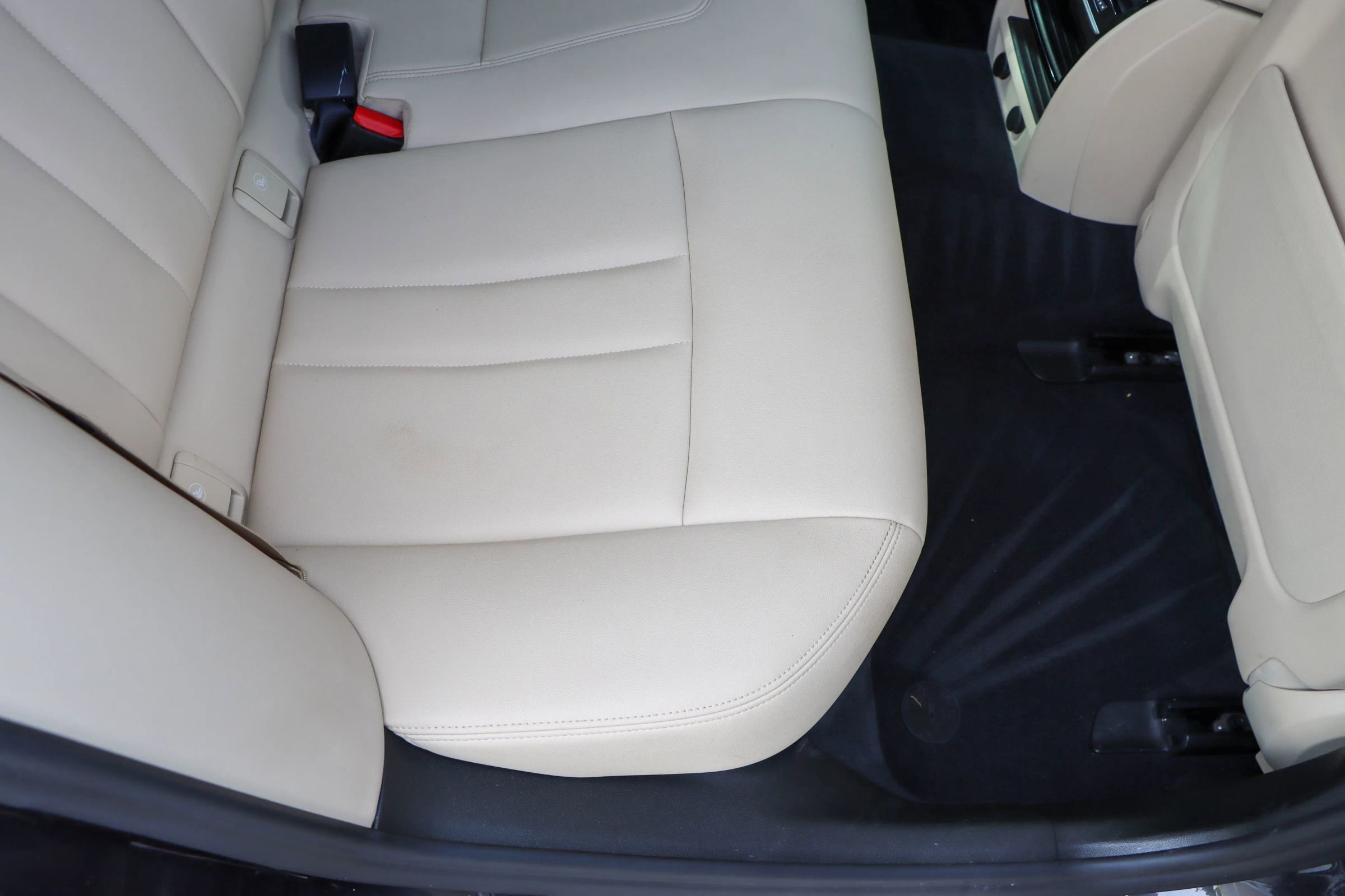 Used 2019 BMW 530e w/ Convenience Package image 20