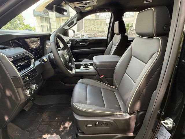 New 2026 GMC Yukon XL Elevation w/ Elevation Premium Package image 14