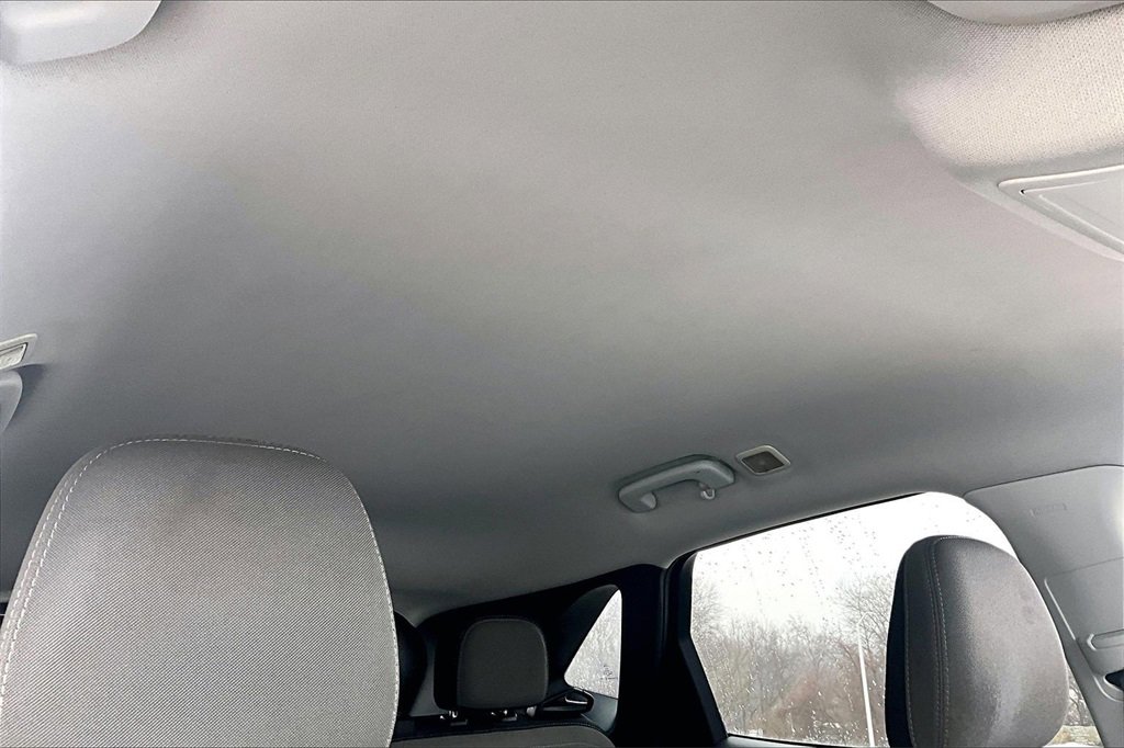 Used 2022 Ford Escape SE image 19