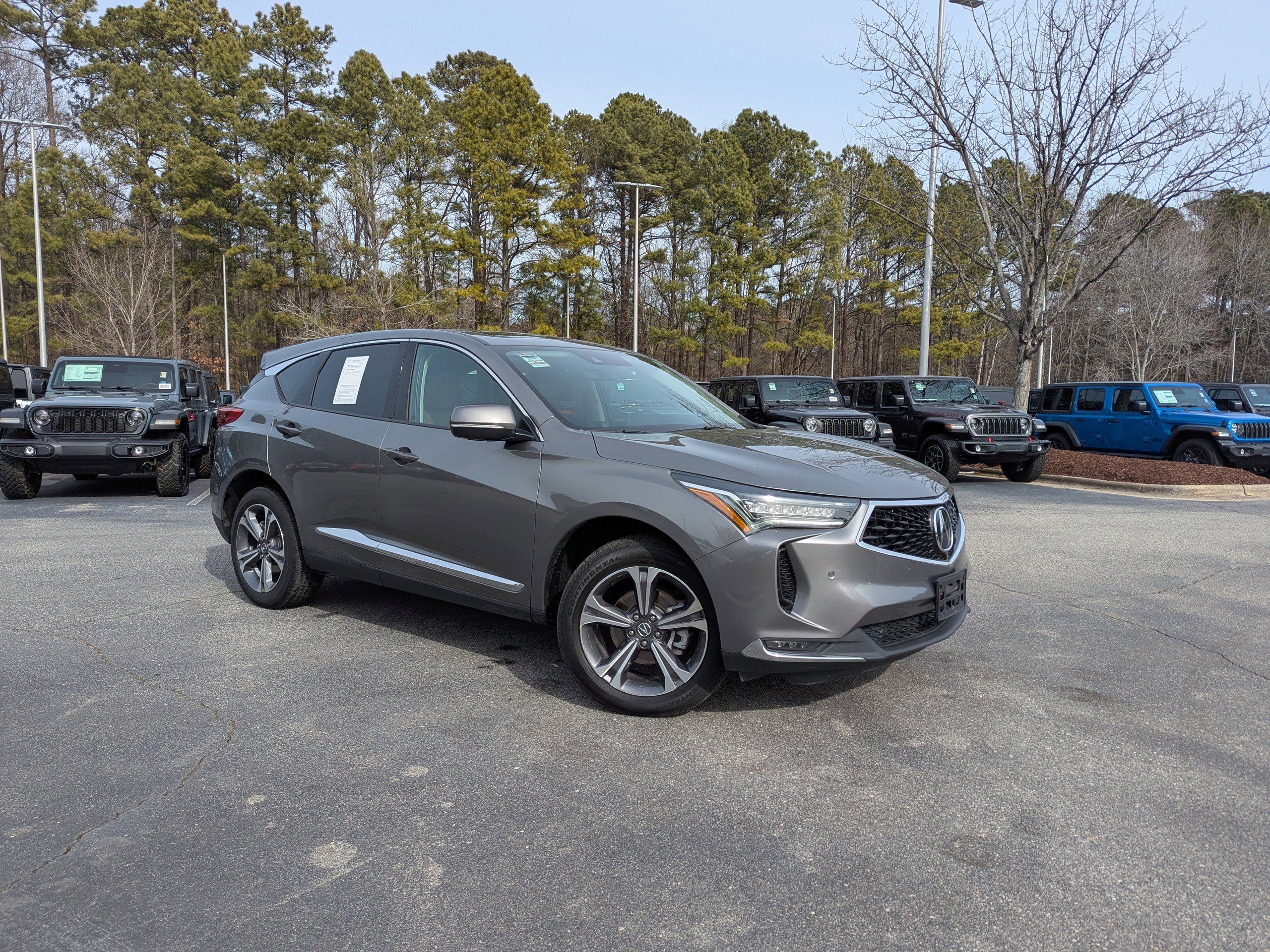 Used 2023 Acura RDX AWD w/ Advance Package image 3