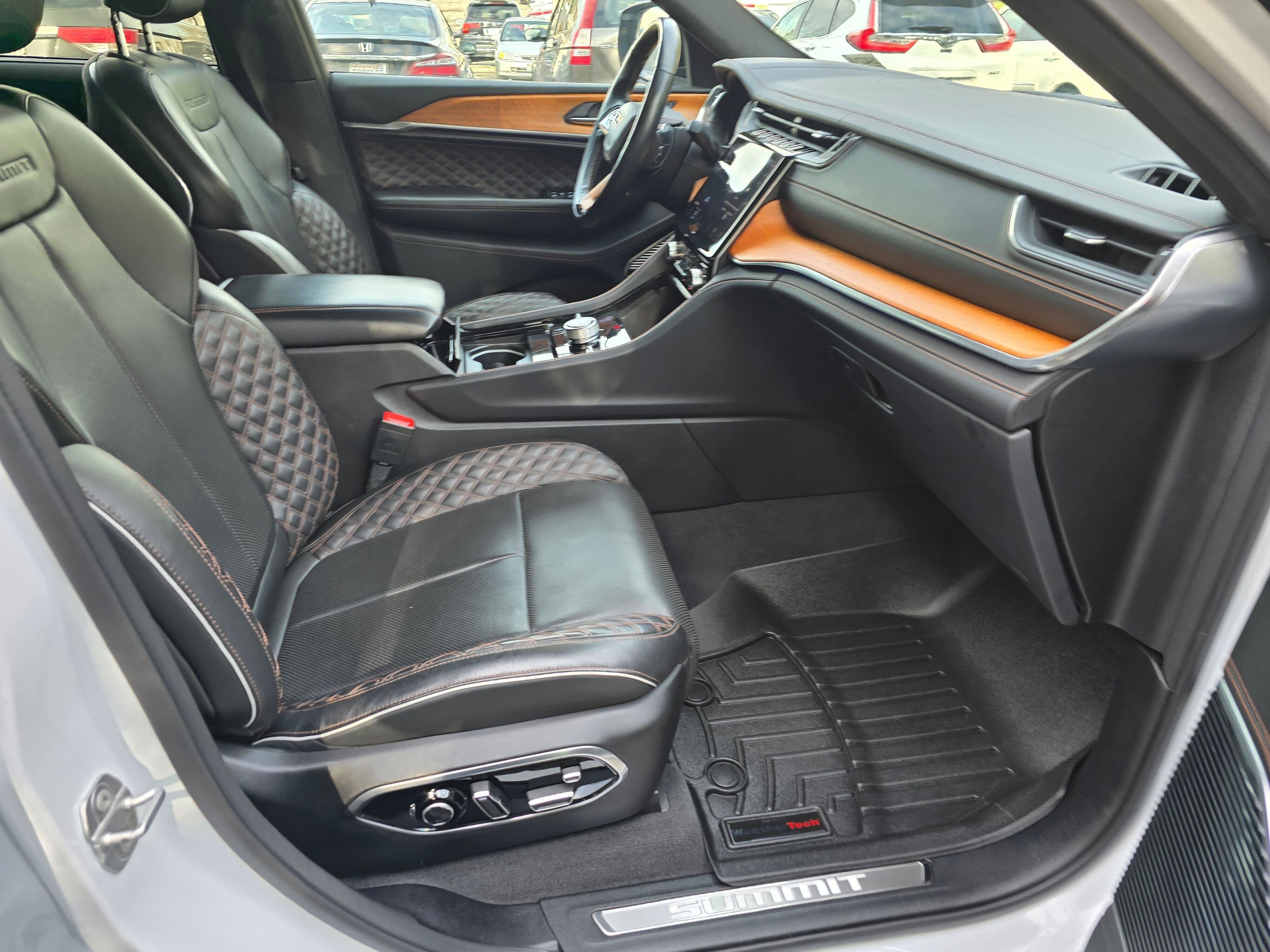 Used 2021 Jeep Grand Cherokee L Summit image 11