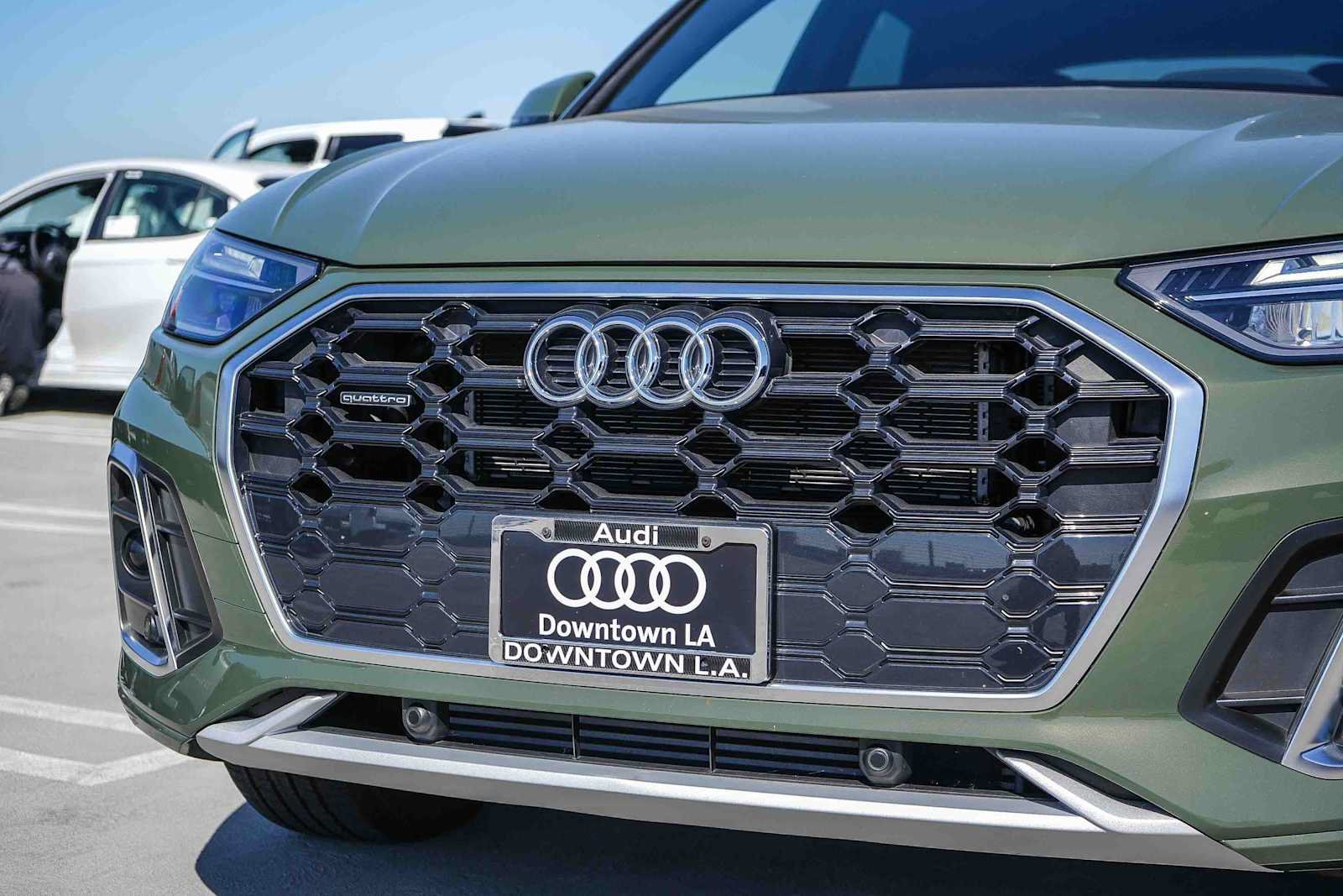 Used 2023 Audi Q5 e Premium w/ Convenience Package AWD/4WD image 6