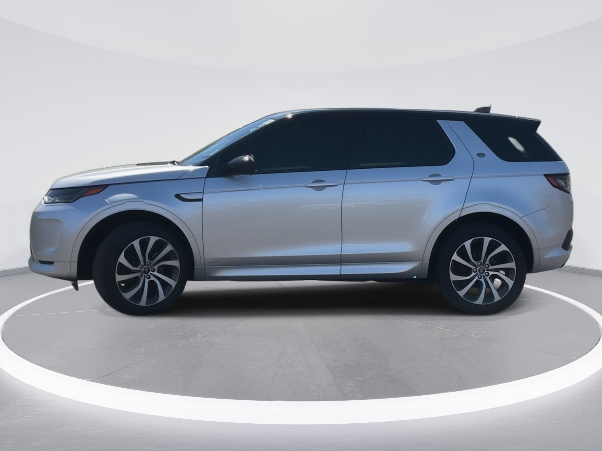 Used 2020 Land Rover Discovery Sport SE R-Dynamic AWD/4WD image 4