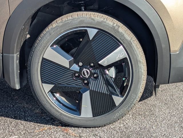 New 2026 Nissan Kicks SR image 10