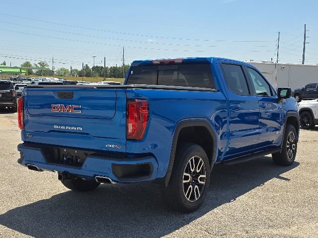 Used 2023 GMC Sierra 1500 AT4 w/ AT4 Premium Package AWD/4WD image 5