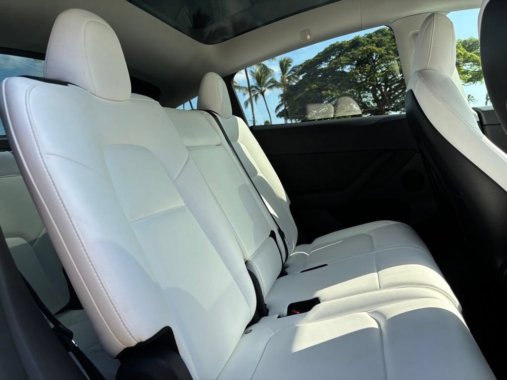Used 2023 Tesla Model Y Long Range AWD/4WD image 11