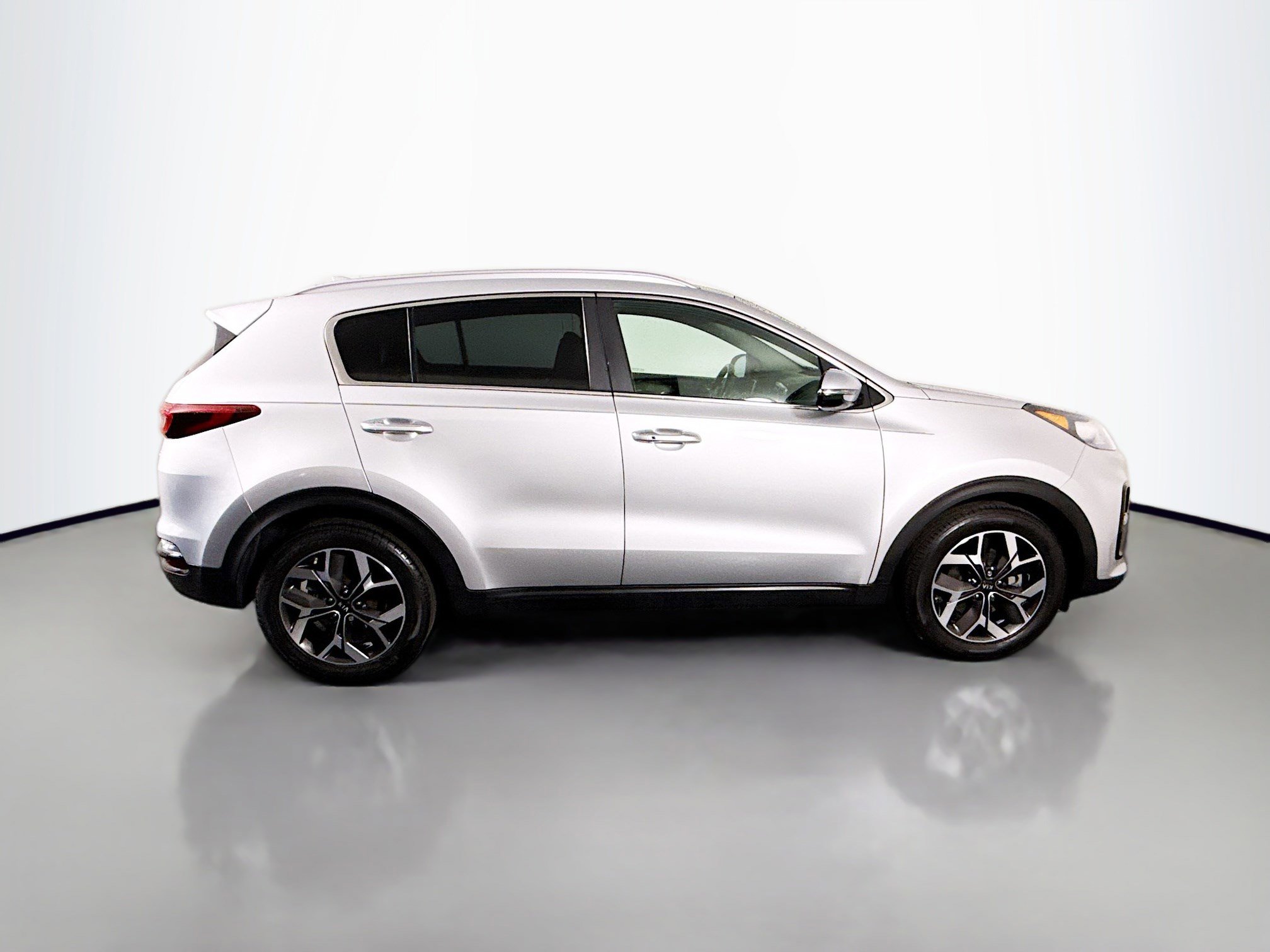 Used 2020 Kia Sportage EX image 11