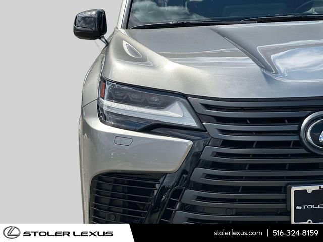 Used 2023 Lexus LX 600 4WD w/ Appearance Package image 9