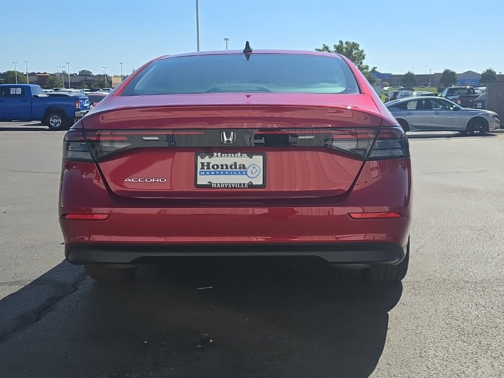 Certified 2025 Honda Accord SE image 6