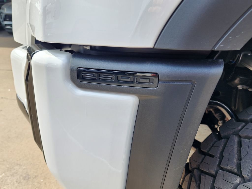 New 2026 GMC Sierra 2500 AT4 w/ AT4 Premium Plus Package image 11