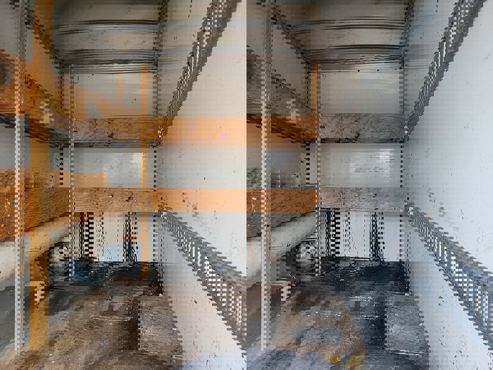 Used 2023 GMC Savana 3500 w/ Power Convenience Package image 9