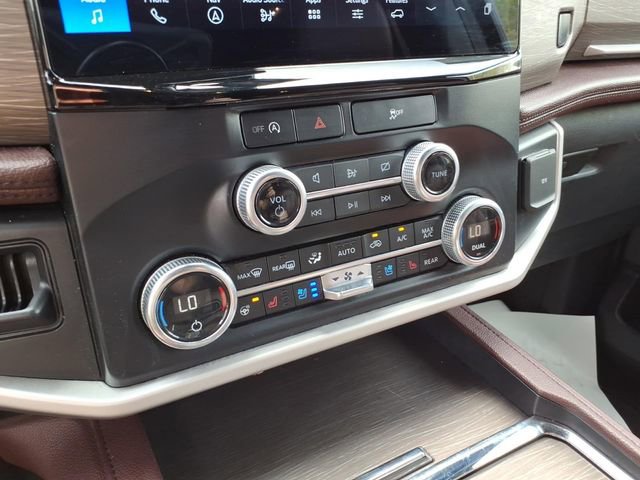 Certified 2024 Ford Expedition Limited AWD/4WD image 28