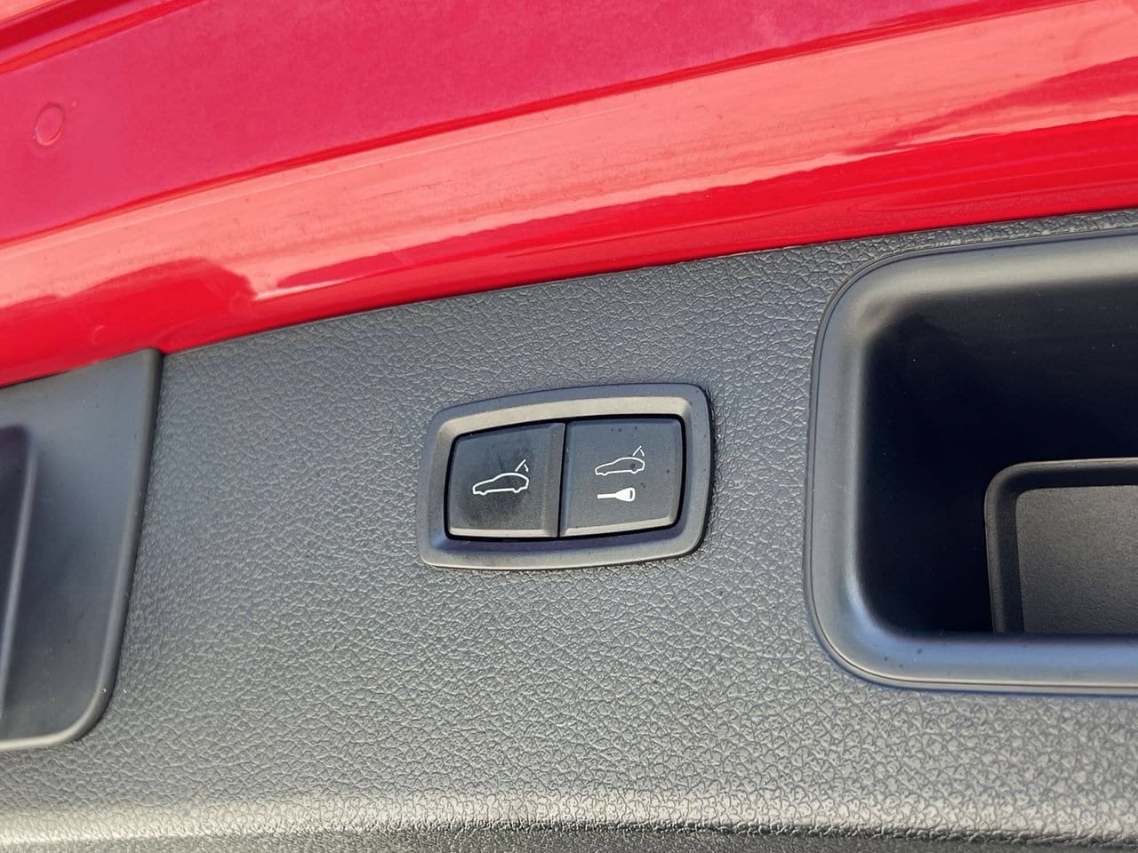 Used 2021 Porsche Macan AWD/4WD image 29