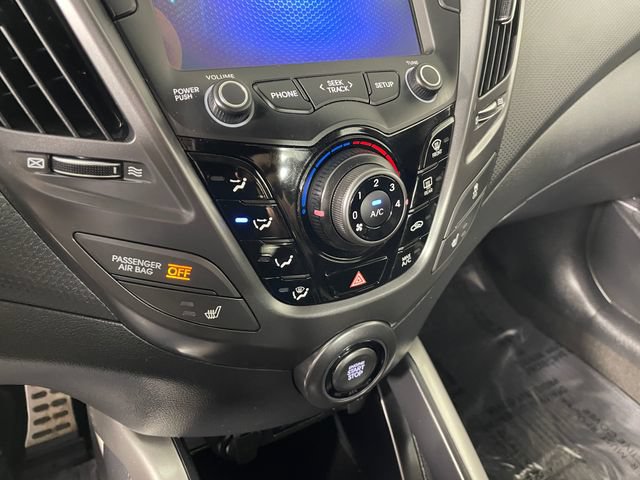 Used 2015 Hyundai Veloster Turbo FWD image 8