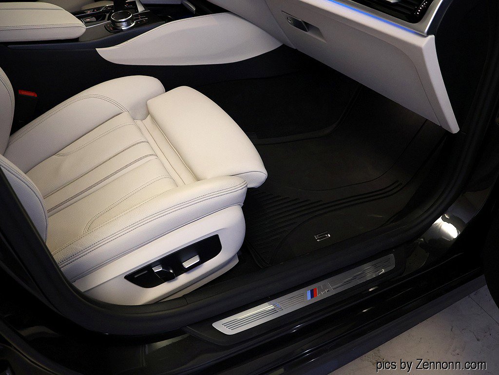 Certified 2023 BMW 530e 530e w/ M Sport Package image 36