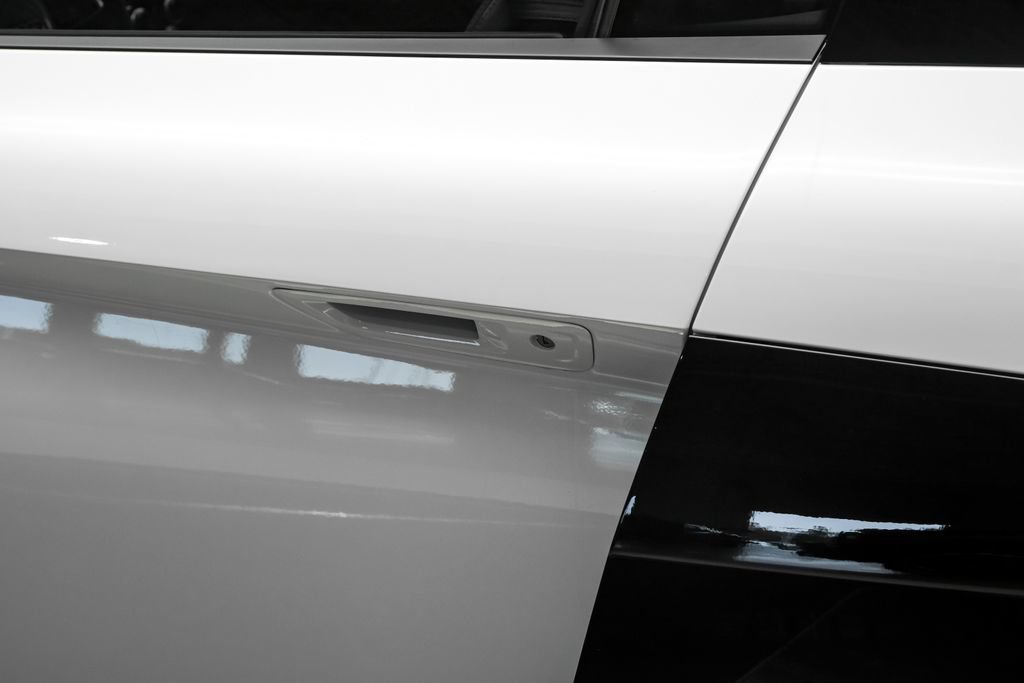 Used 2021 Audi R8 V10 RWD image 35