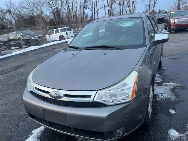 Used 2009 Ford Focus SEL image 2